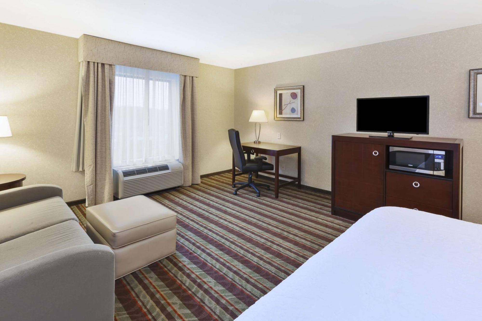 Hampton Inn Detroit/Саутгейт Экстерьер фото