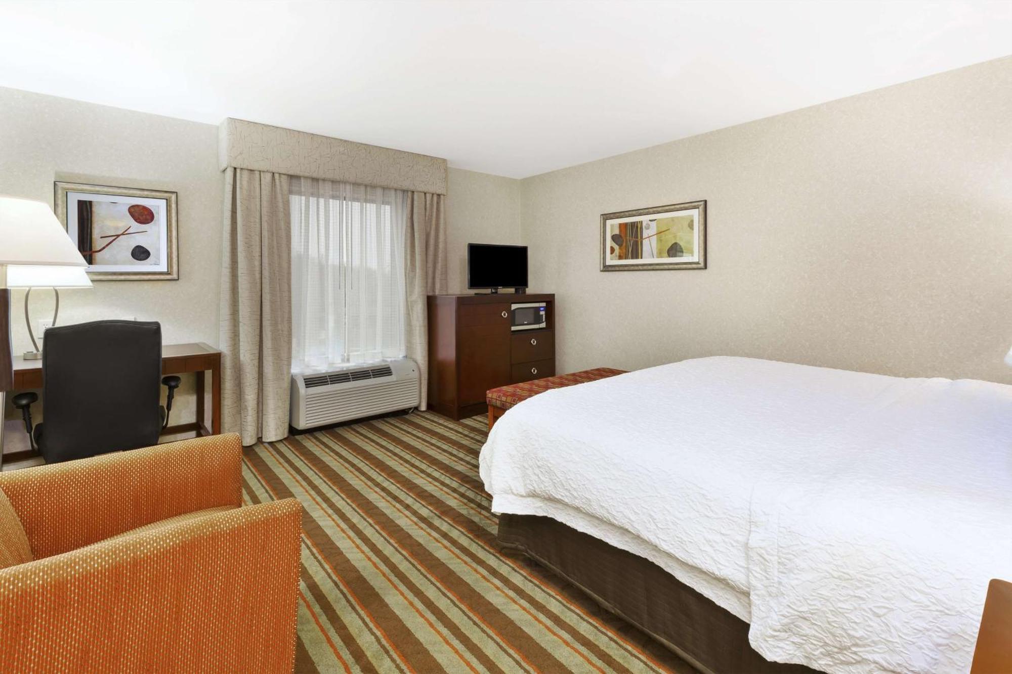 Hampton Inn Detroit/Саутгейт Экстерьер фото