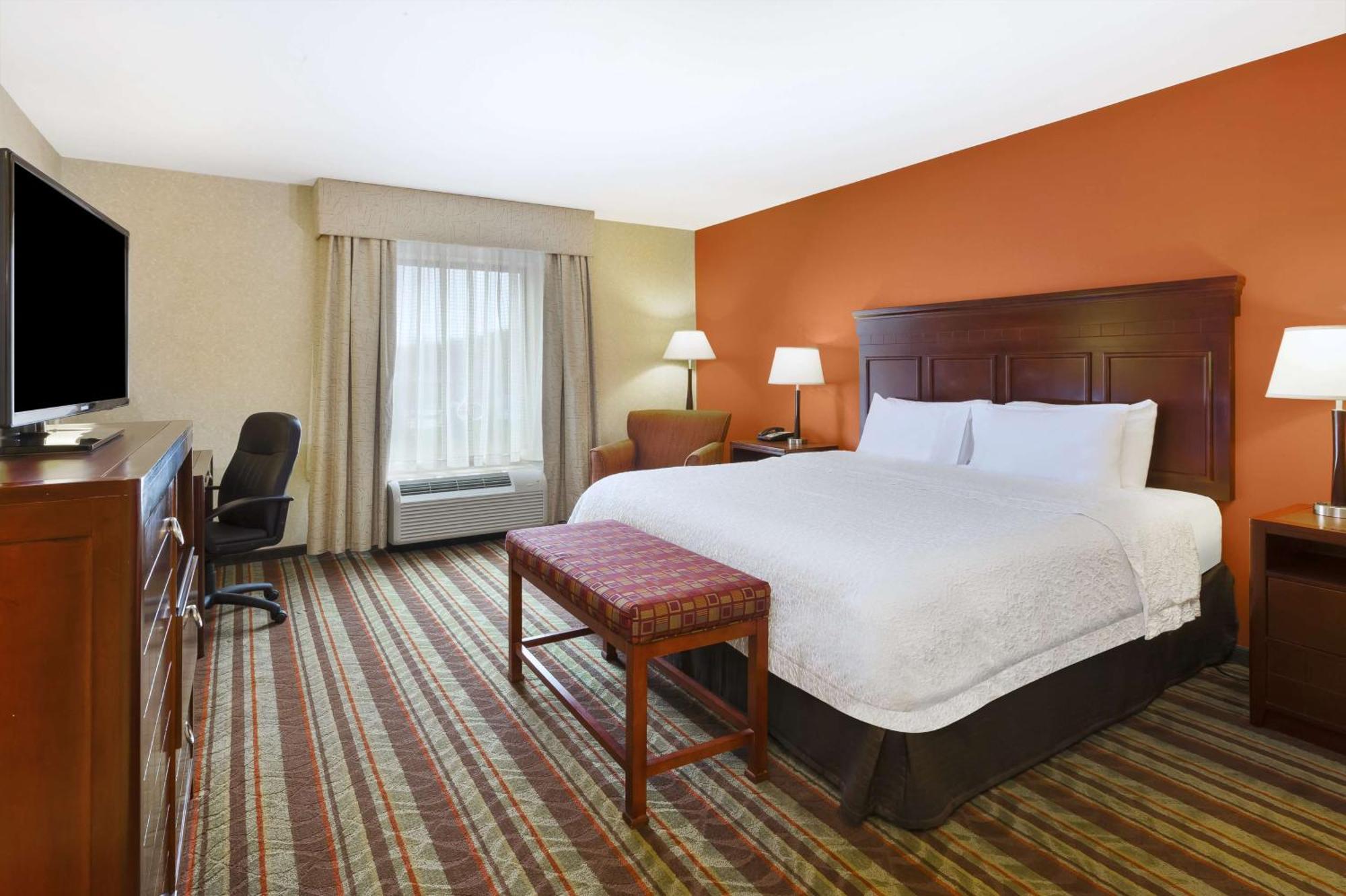 Hampton Inn Detroit/Саутгейт Экстерьер фото